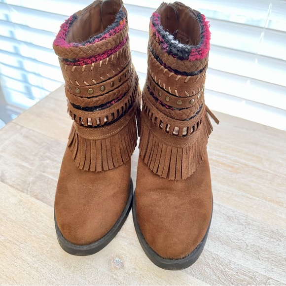 Mudd multi strap fringe ankle boots in cognac faux suede-Boho, Western, Festival - Picture 2 of 3